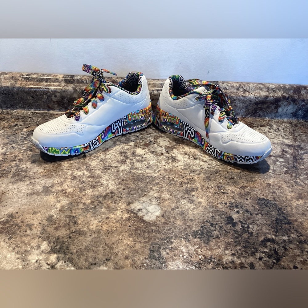 Sketchers x Jen Stark Women’s 7.5 Mini Drip Multicolored Sneakers